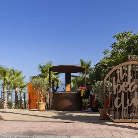 Apartment Exclusive 3-bedroom In Higueron *