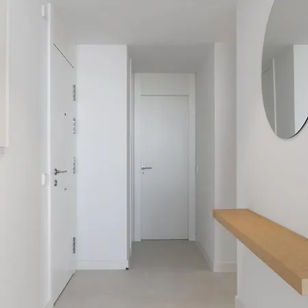Exclusive 3-bedroom In Higueron