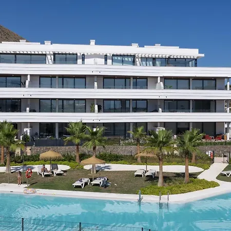 Apartment Exclusive 3-bedroom In Higueron Fuengirola