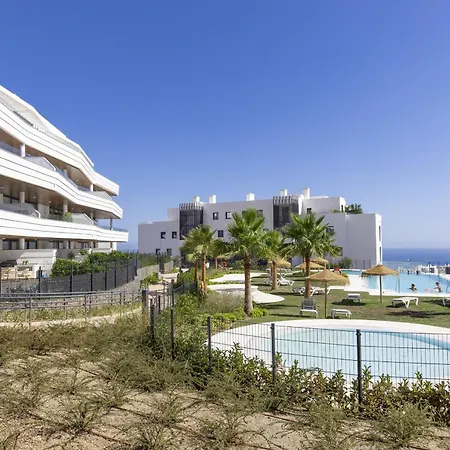 Exclusive 3-bedroom In Higueron Apartment