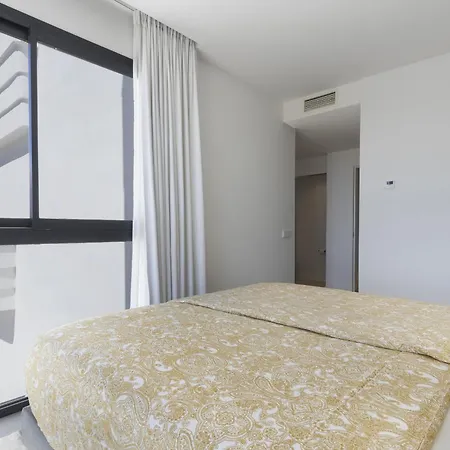 Exclusive 3-bedroom In Higueron