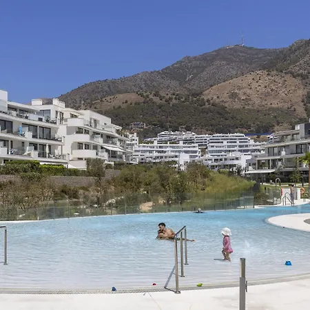 Exclusive 3-bedroom In Higueron Appartement