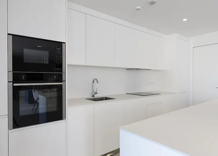 Exclusive 3-bedroom In Higueron アパート