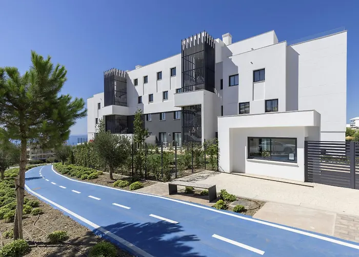 Exclusive 3-bedroom In Higueron *