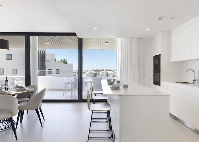 Exclusive 3-bedroom In Higueron アパート フエンヒロラ