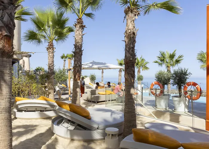 Exclusive 3-bedroom In Higueron アパート